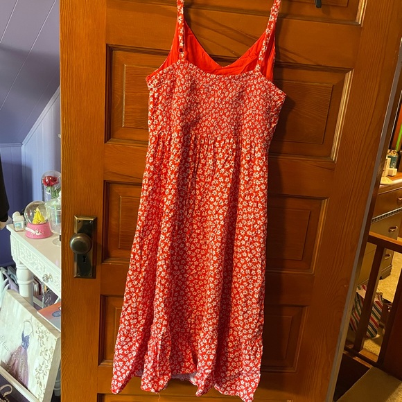 Red & White Floral Print Midi Dress - Picture 3 of 4